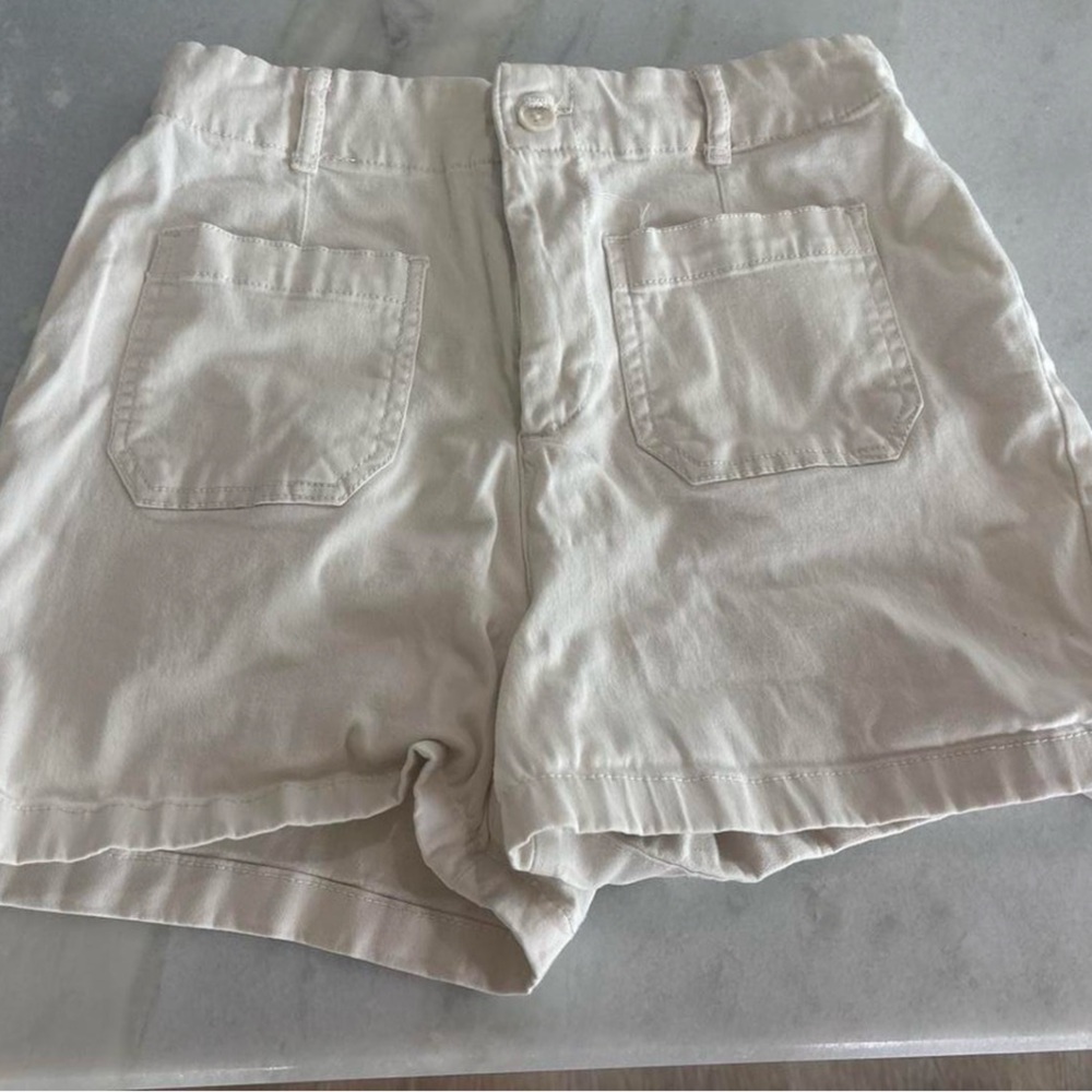 Bagatelle Women's cream Shorts - Size 6
